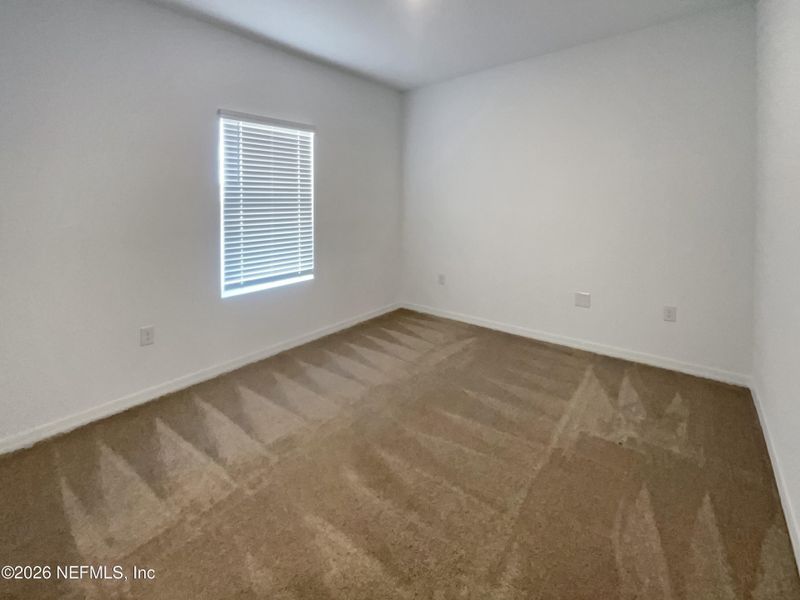 Spacious, unfurnished interior of a new home in Coopers Meadow, Jacksonville (Image 11).