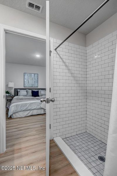 Furnished interior view inside a new home in , Jacksonville (Image 9).