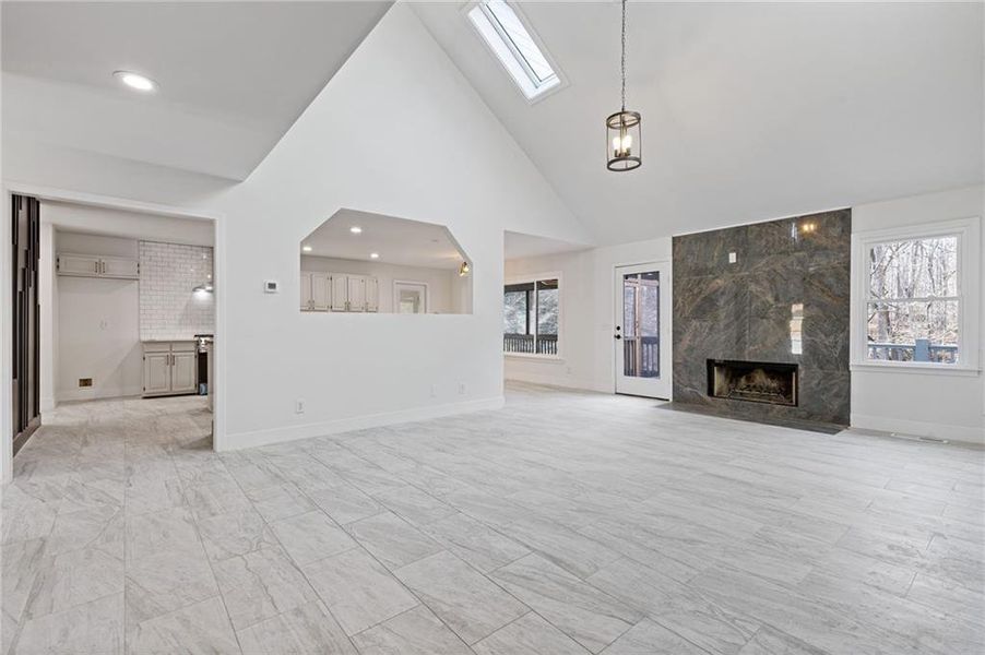 Spacious, unfurnished interior of a new home in , Gainesville (Image 43).