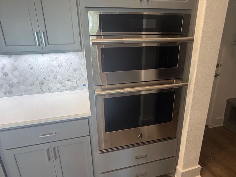 Close-up of interior finishes inside a home in Leander Estates, Leander (Image 11).