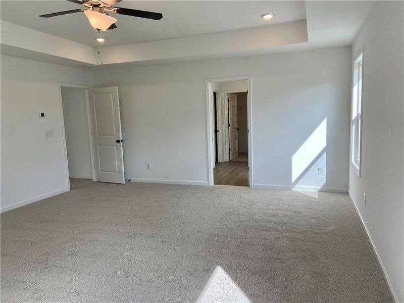 Spacious, unfurnished interior of a new home in Eastlyn Crossing, Flowery Branch (Image 27).