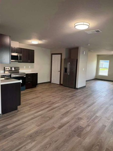 Spacious, unfurnished interior of a new home in , Cleveland (Image 11).