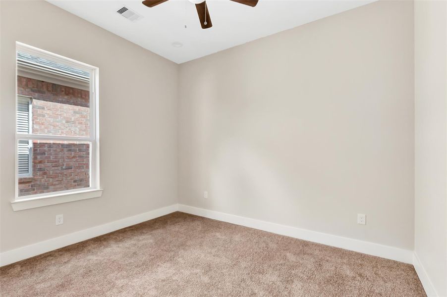 Spacious, unfurnished interior of a new home in , Conroe (Image 21).
