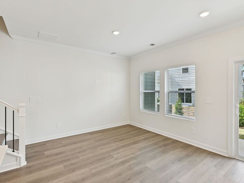 Spacious, unfurnished interior of a new home in Meadows at Wilson Farms - The Summit Series, Fort Mill (Image 10).