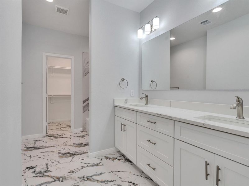 Master Vanity