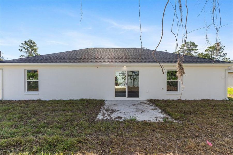 Exterior details and patio area of a home in , Ocala (Image 3).