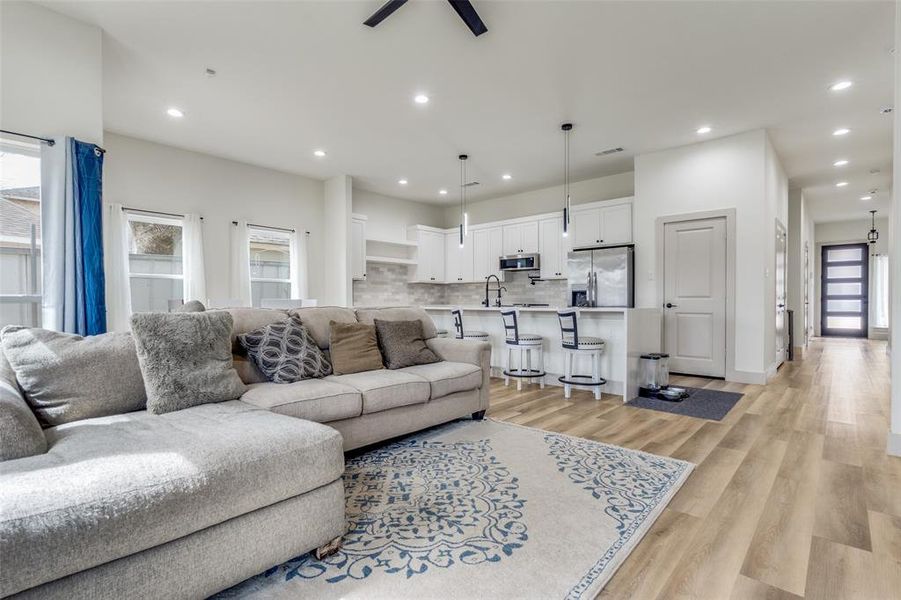 Furnished interior view inside a new home in , Dallas (Image 13).