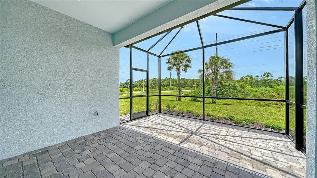Exterior details and patio area of a home in Windward, Lakewood Ranch (Image 20).