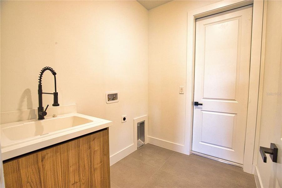 Furnished interior view inside a new home in , Venice (Image 35). Furnished interior view inside a new home in , Venice (Image 35).