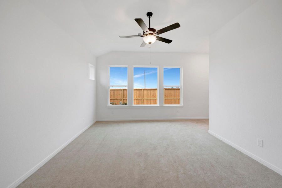 Spacious, unfurnished interior of a new home in The Grand Prairie 50’, Hockley (Image 16).