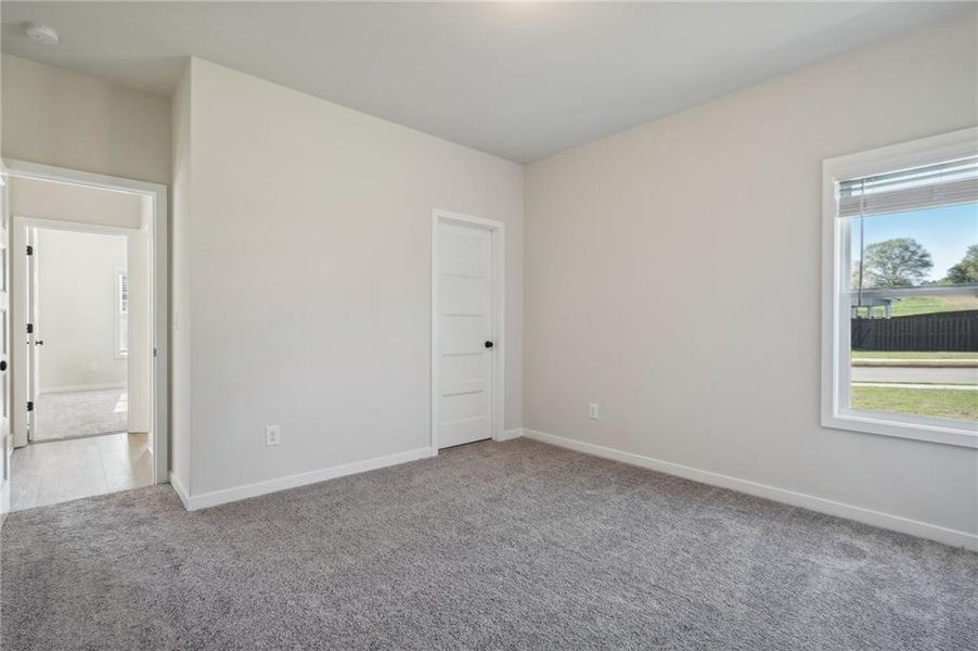 Spacious, unfurnished interior of a new home in Summerlin, Winder (Image 49).
