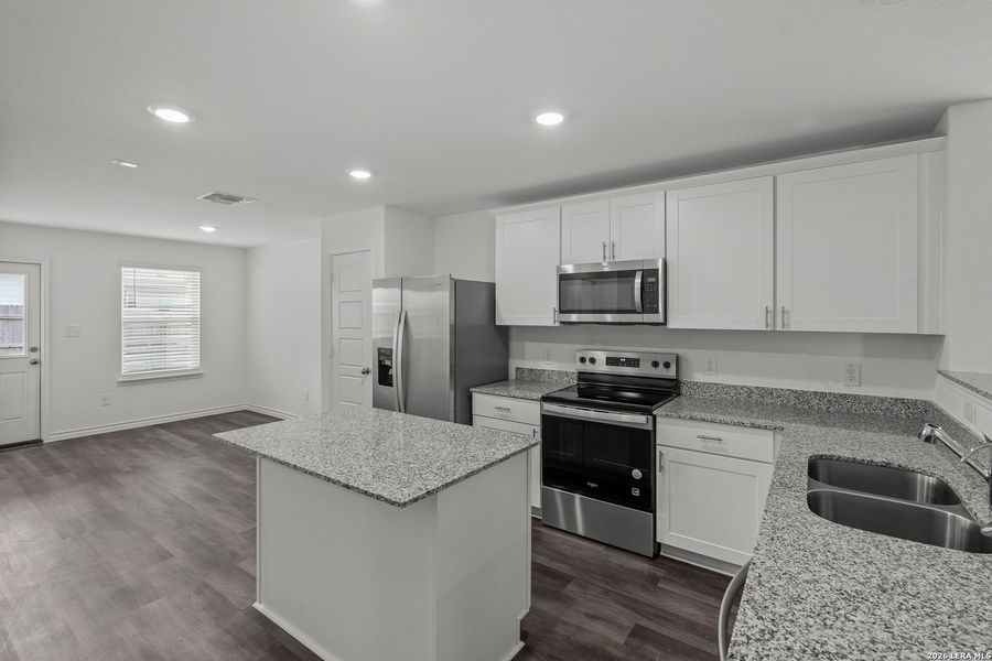 Furnished interior view inside a new home in Cinco Lakes, San Antonio (Image 8).