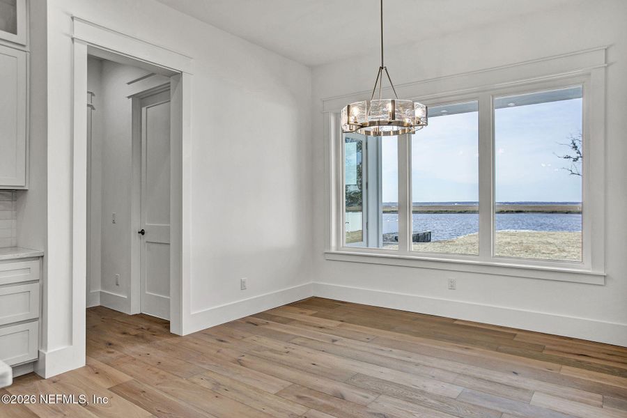 Spacious, unfurnished interior of a new home in , Jacksonville (Image 16).