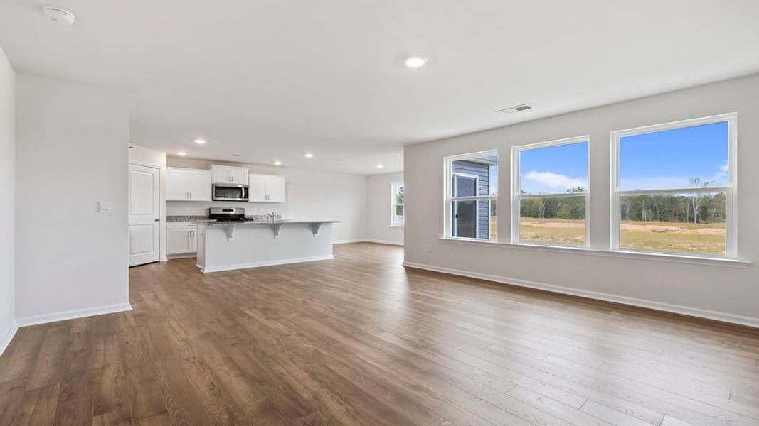 Spacious, unfurnished interior of a new home in Baxter Village, Boiling Springs (Image 15).