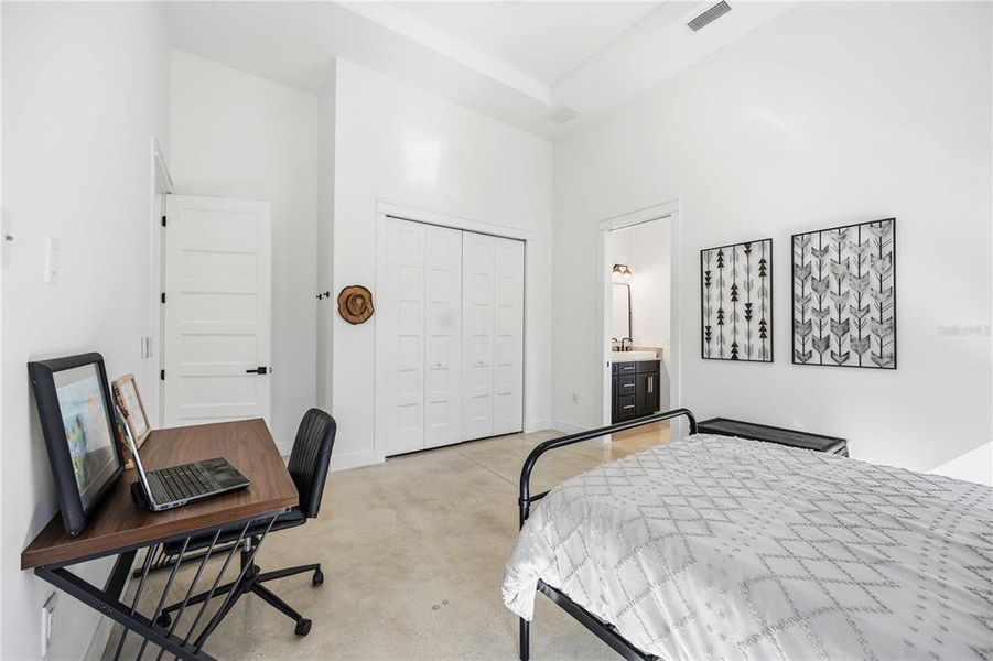 Furnished interior view inside a new home in , Port Charlotte (Image 66).