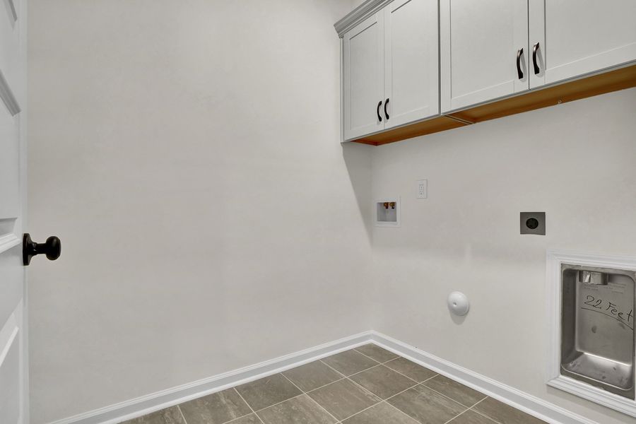 Spacious, unfurnished interior of a new home in Grand Park, Leland (Image 31).