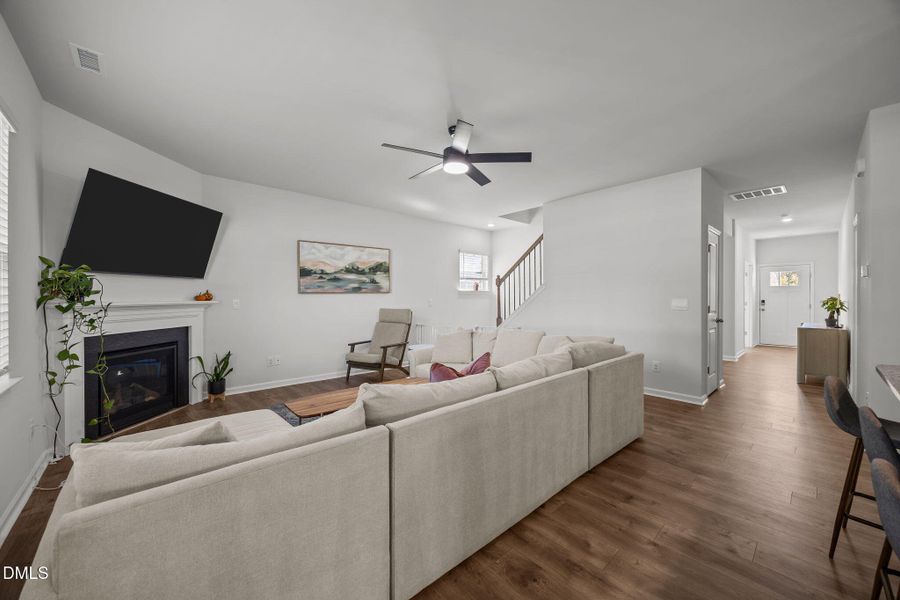 11-web-or-mls-IMG_4909 11-web-or-mls-IMG_4909