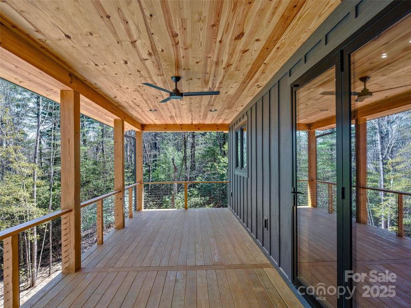 Spacious, unfurnished interior of a new home in , Brevard (Image 20).