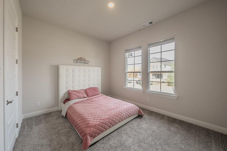 Furnished interior view inside a new home in Sweetgrass, Haslet (Image 5). Furnished interior view inside a new home in Sweetgrass, Haslet (Image 5).