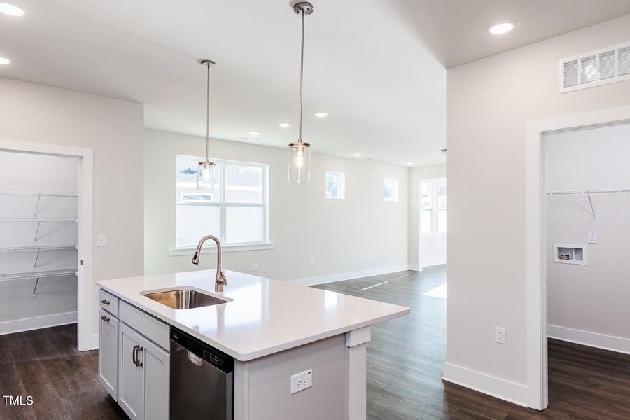 Stonebarrow_Lot48_MorganFC_QMI (12) Stonebarrow_Lot48_MorganFC_QMI (12)