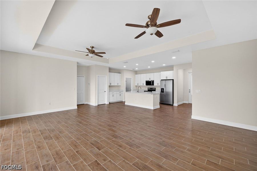 Spacious, unfurnished interior of a new home in Cape Coral, Cape Coral (Image 28). Spacious, unfurnished interior of a new home in Cape Coral, Cape Coral (Image 28).