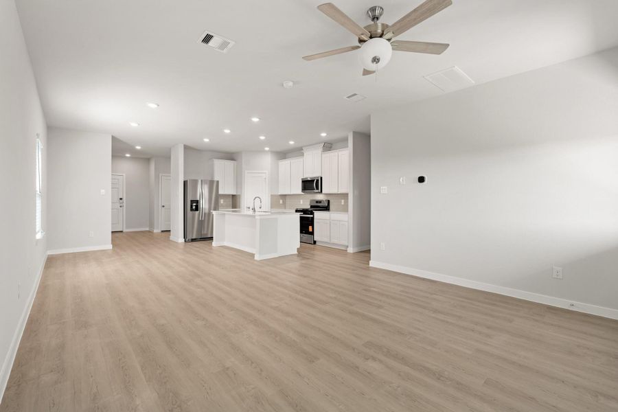 Spacious, unfurnished interior of a new home in Laurel Farms, Brookshire (Image 20). Spacious, unfurnished interior of a new home in Laurel Farms, Brookshire (Image 20).