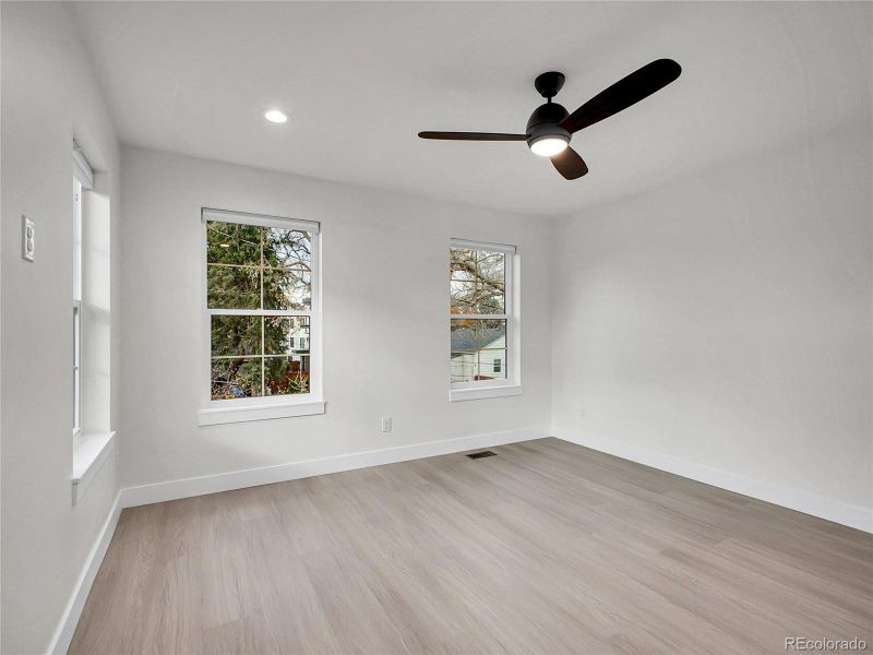 Spacious, unfurnished interior of a new home in , Denver (Image 24).