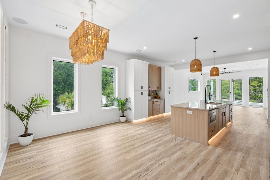 Image 91 of a home in .