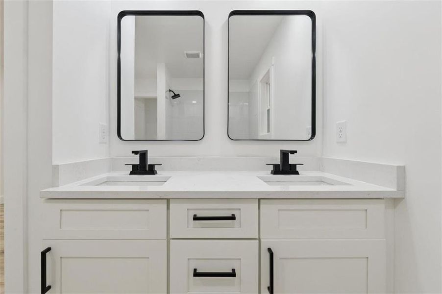 Image 34 of a home in .