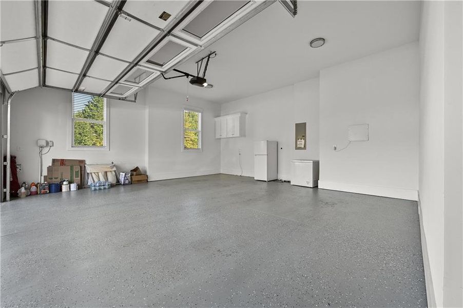 Spacious, unfurnished interior of a new home in , Buford (Image 19).