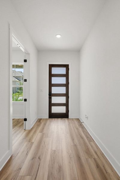 Spacious, unfurnished interior of a new home in Lariat, Liberty Hill (Image 21).