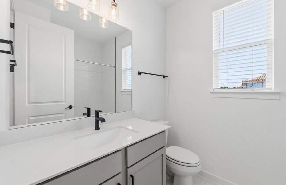 Furnished interior view inside a new home in Kuempel Farms, Pflugerville (Image 11).