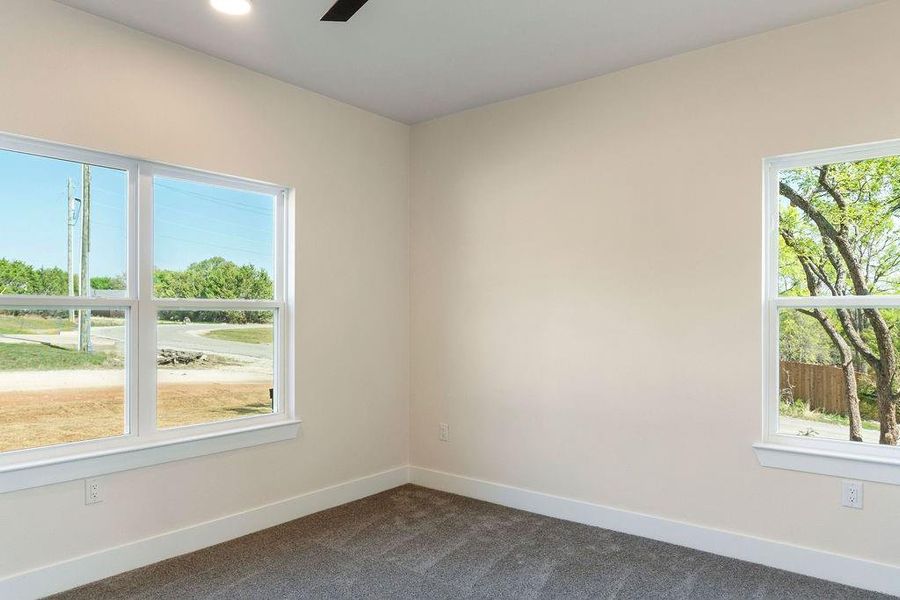 Spacious, unfurnished interior of a new home in , Granbury (Image 21).