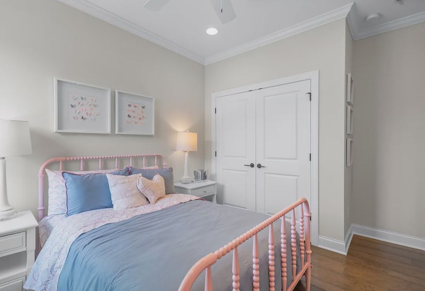 Guest Bed - 32 of 35 Guest Bed - 32 of 35