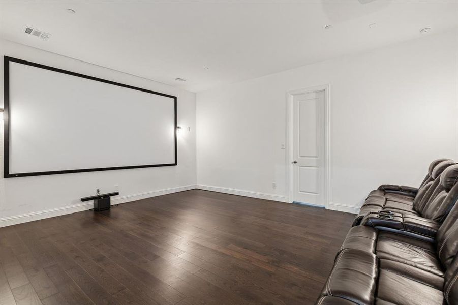 Spacious, unfurnished interior of a new home in Lakeview Downs, Lucas (Image 20). Spacious, unfurnished interior of a new home in Lakeview Downs, Lucas (Image 20).