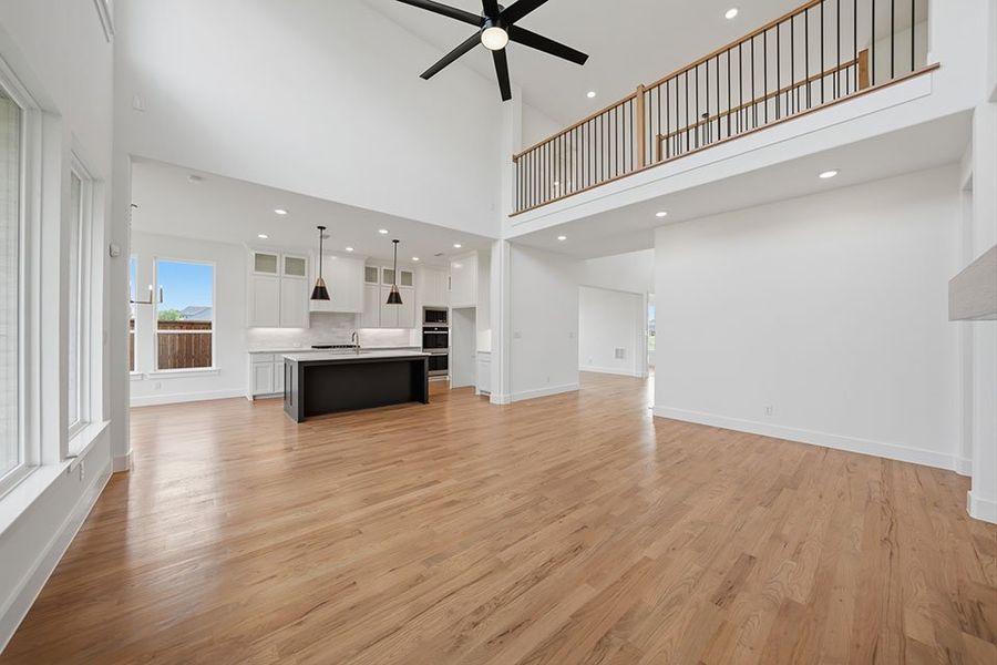 Spacious, unfurnished interior of a new home in Custer Ridge Estates, Allen (Image 28).