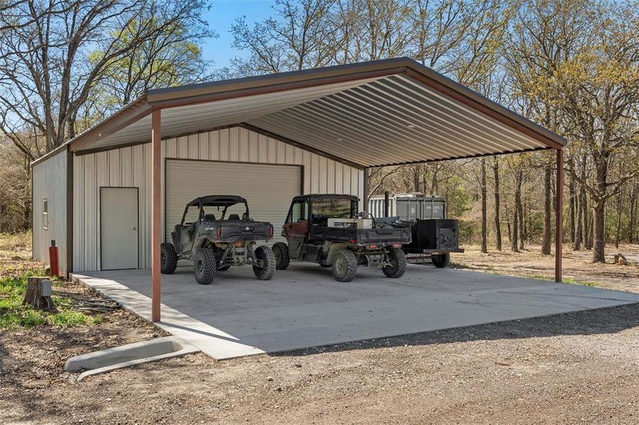 Metal Building - Garage