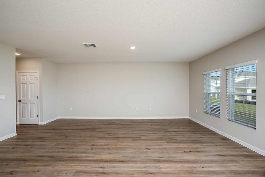 Spacious, unfurnished interior of a new home in Pasadena Ridge, Dade City (Image 13). Spacious, unfurnished interior of a new home in Pasadena Ridge, Dade City (Image 13).