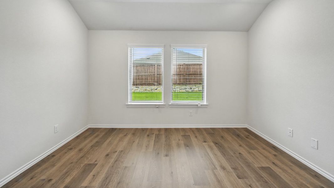 Spacious, unfurnished interior of a new home in Riverfield, Josephine (Image 31).