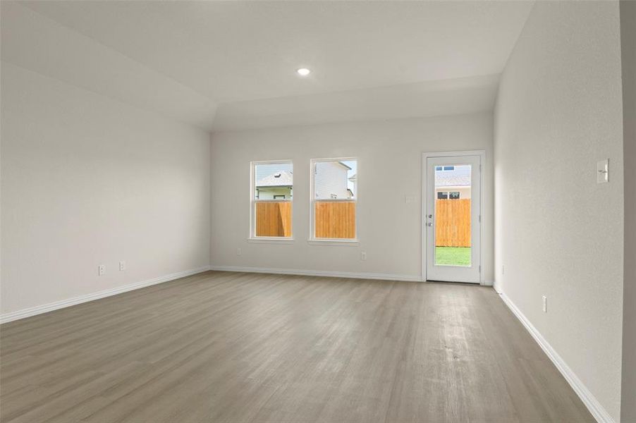 LivingRoom2 LivingRoom2