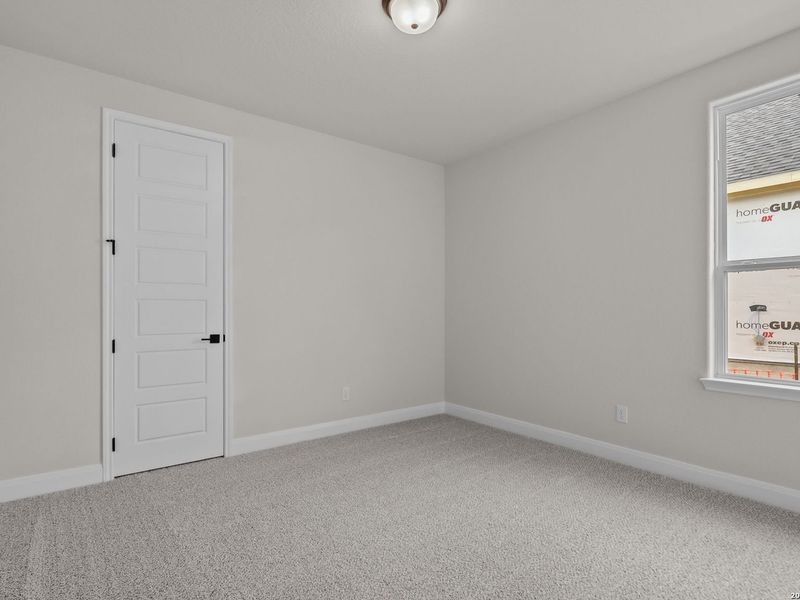 Spacious, unfurnished interior of a new home in The Reserve at Potranco Oaks, Castroville (Image 25).