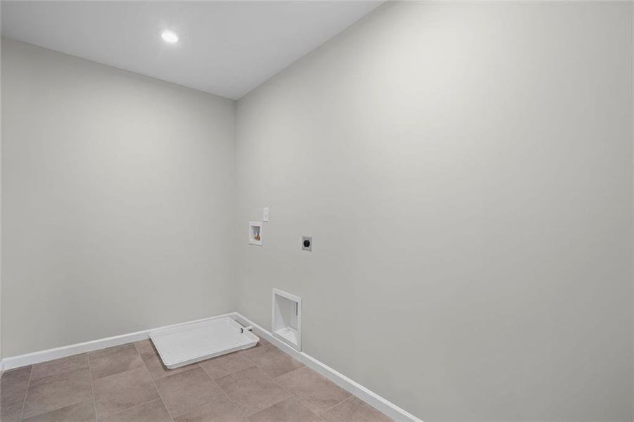 Spacious, unfurnished interior of a new home in Three Rivers, Rome (Image 30). Spacious, unfurnished interior of a new home in Three Rivers, Rome (Image 30).