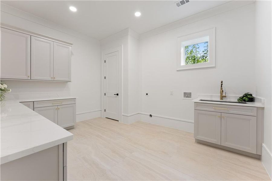 Image 52 of a home in .