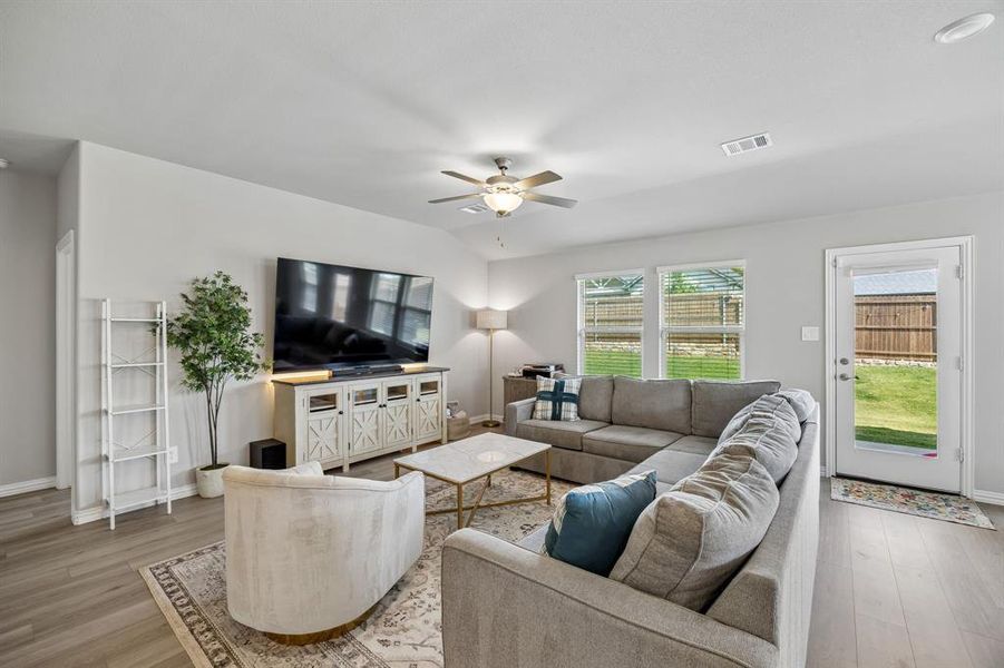 Furnished interior view inside a new home in Cibolo Hills, Fort Worth (Image 5).