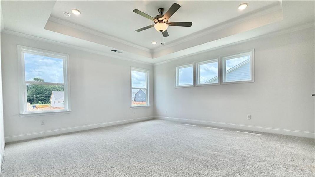Spacious, unfurnished interior of a new home in Wehunt Meadows, Hoschton (Image 15).