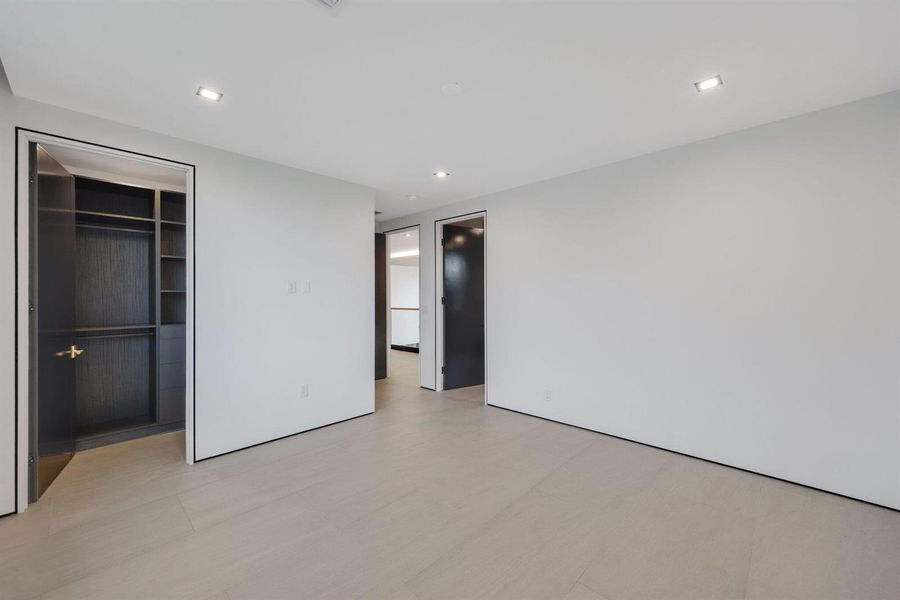 2825 Northeast 27th St - 53.jpg-SMALL
