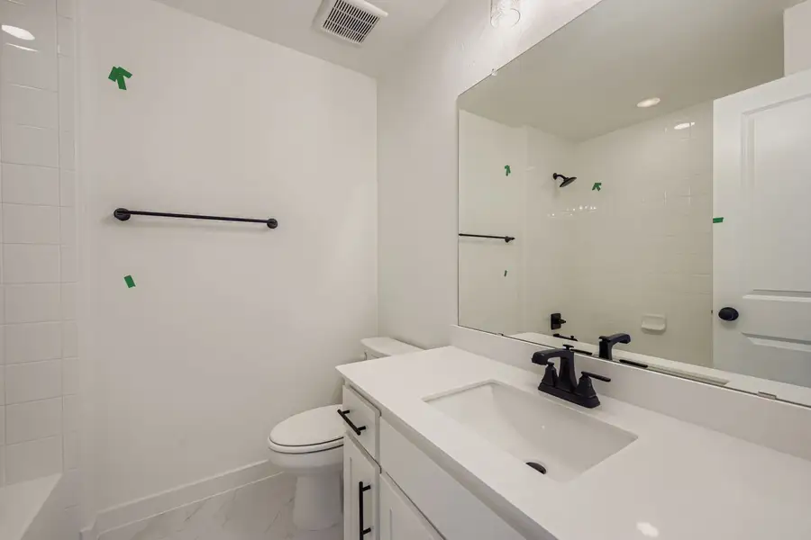 Plan 1536 representative photo of a secondary bathroom Plan 1536 representative photo of a secondary bathroom