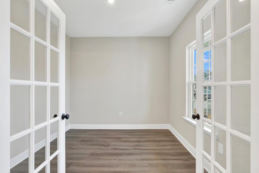 Oscar Mulberry Floor Plan | Private Study with French Doors