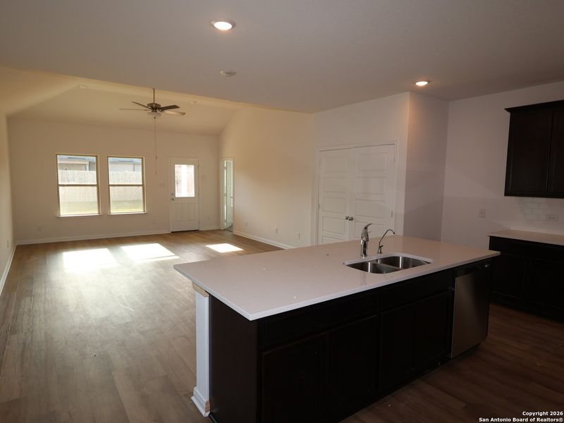 Image 43 of a home in Park Place.