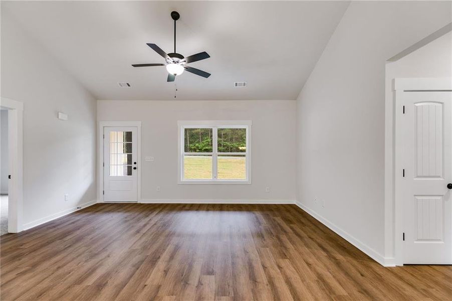 Spacious, unfurnished interior of a new home in , Cedartown (Image 24).